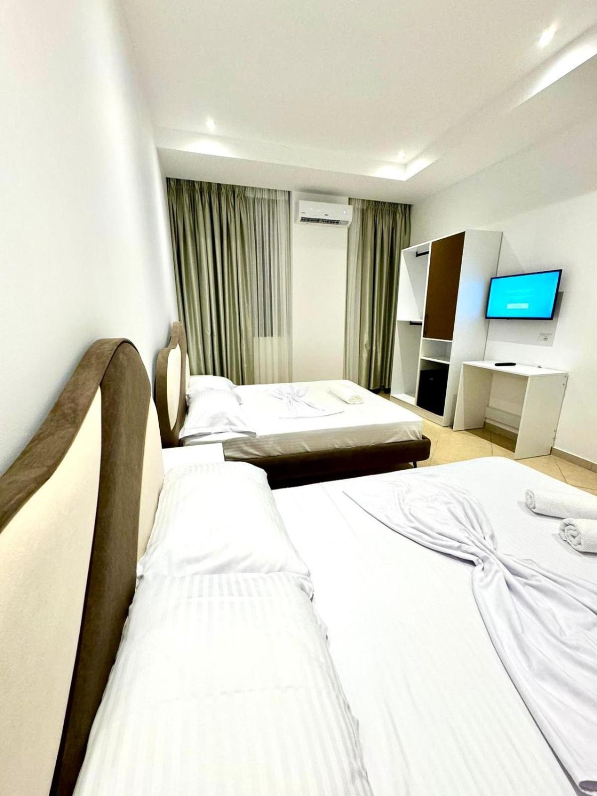 Hotel Balili Vlorë エクステリア 写真