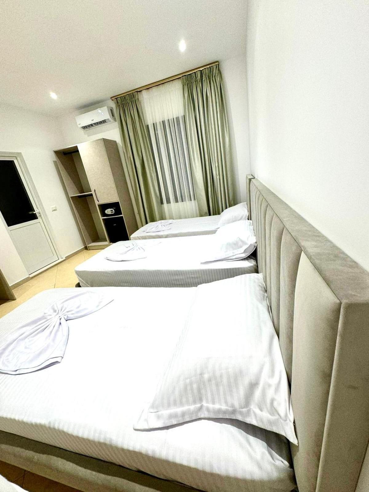 Hotel Balili Vlorë エクステリア 写真