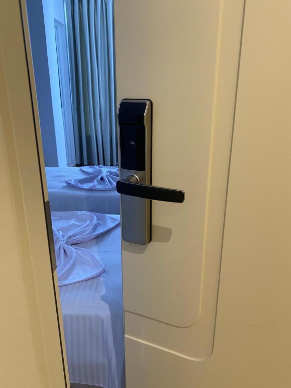 Hotel Balili Vlorë エクステリア 写真